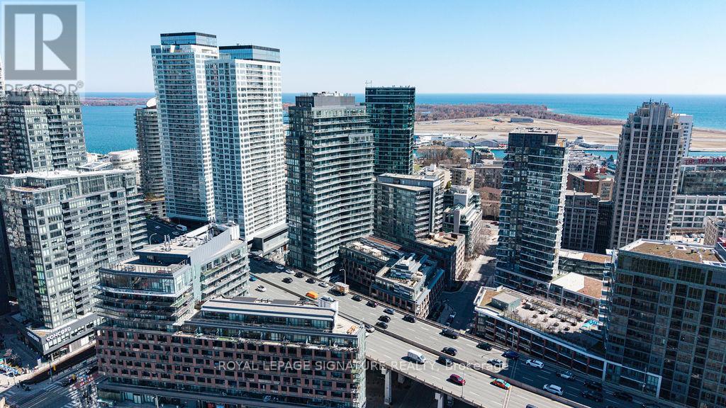 501 - 20 BRUYERES MEWS, Toronto (Waterfront Communities), Ontario, M5V0G8 — Photo 2