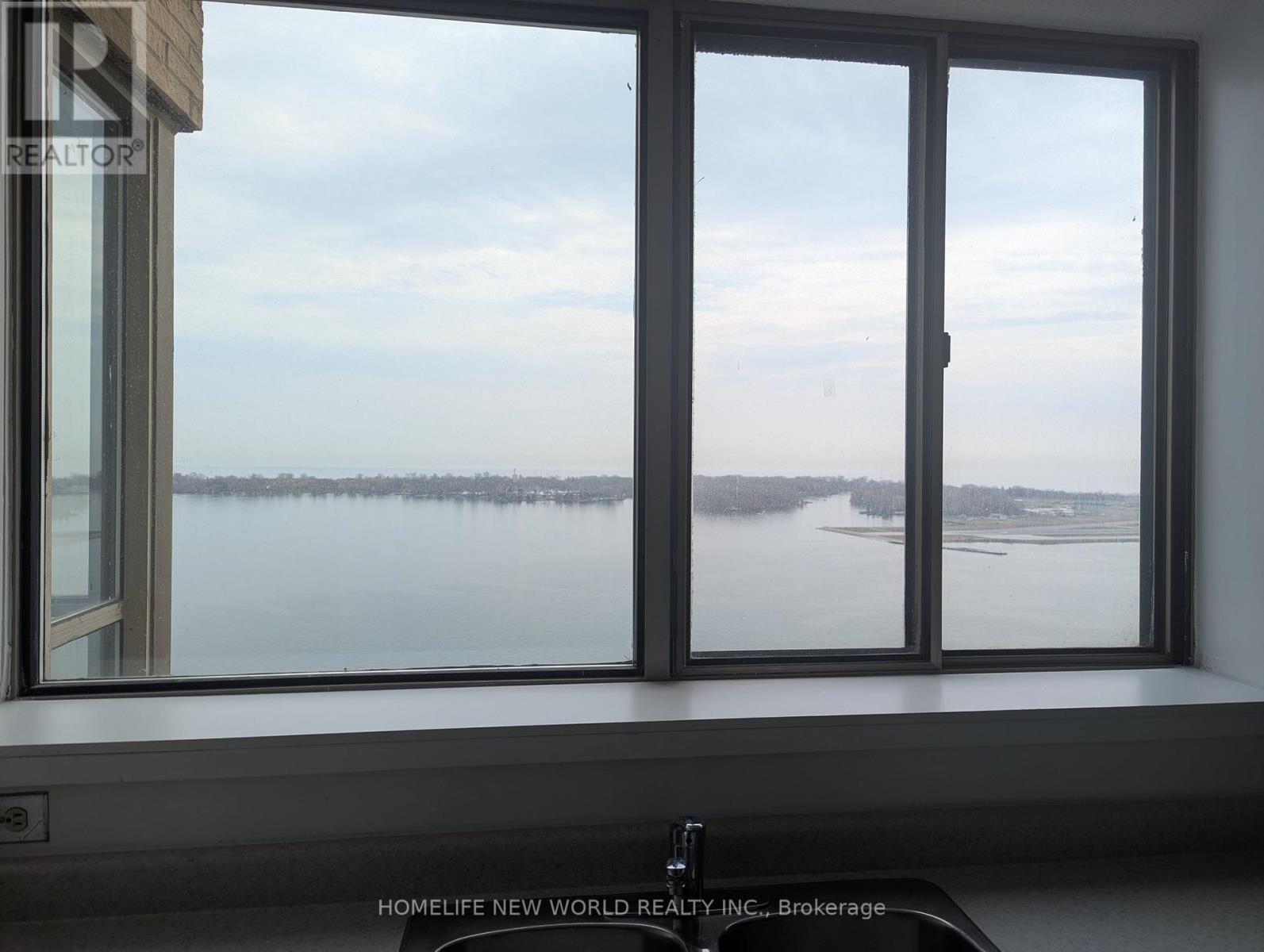 2501 - 270 QUEENS QUAY W, Toronto (Waterfront Communities), Ontario, M5J2N4 — Photo 10