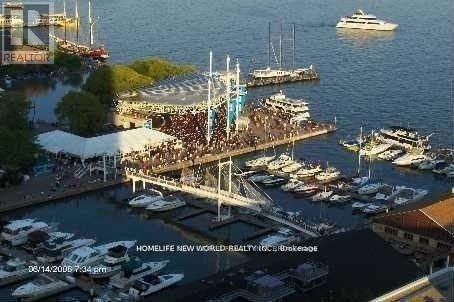 2501 - 270 QUEENS QUAY W, Toronto (Waterfront Communities), Ontario, M5J2N4 — Photo 3