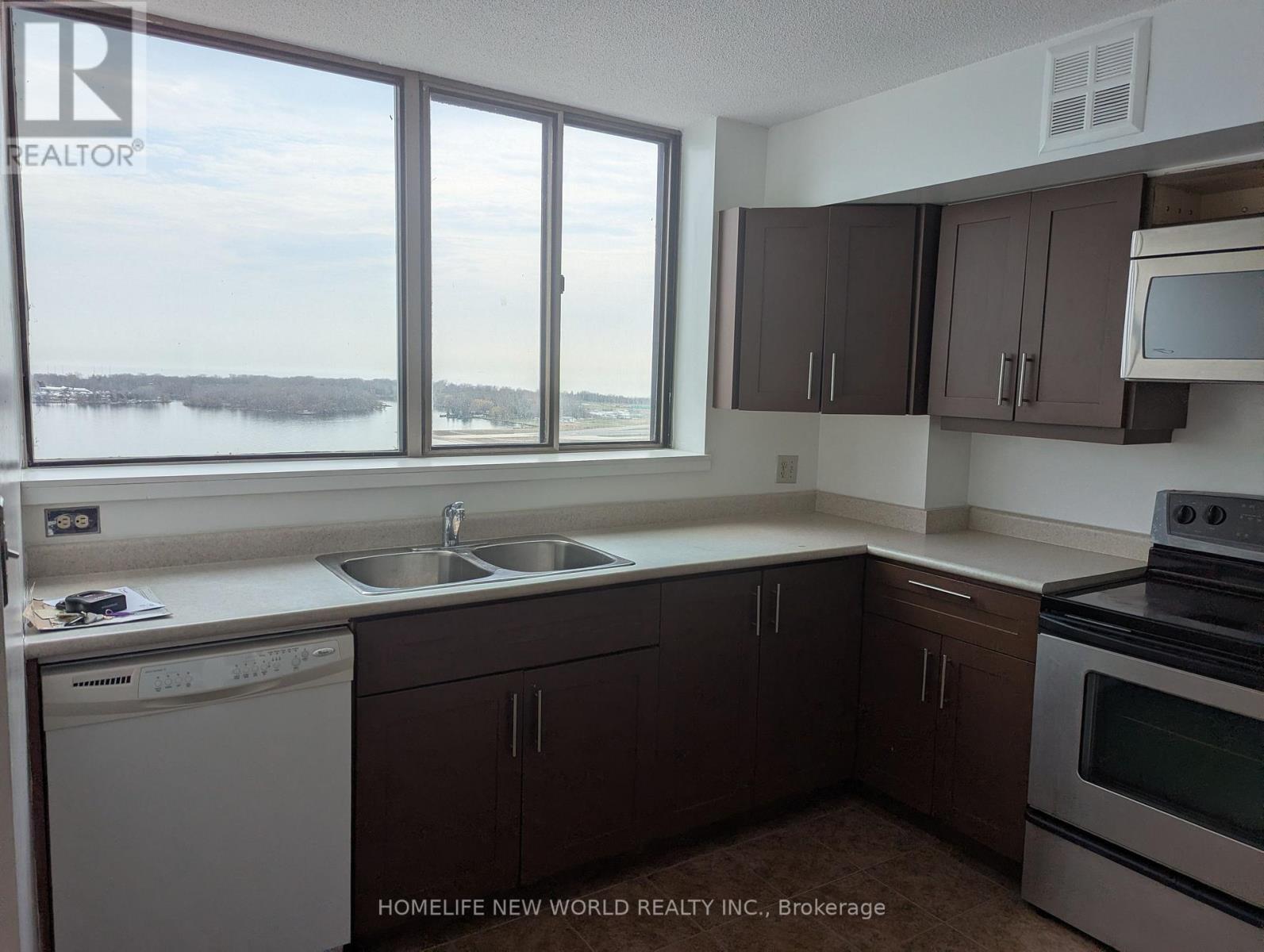 2501 - 270 QUEENS QUAY W, Toronto (Waterfront Communities), Ontario, M5J2N4 — Photo 9