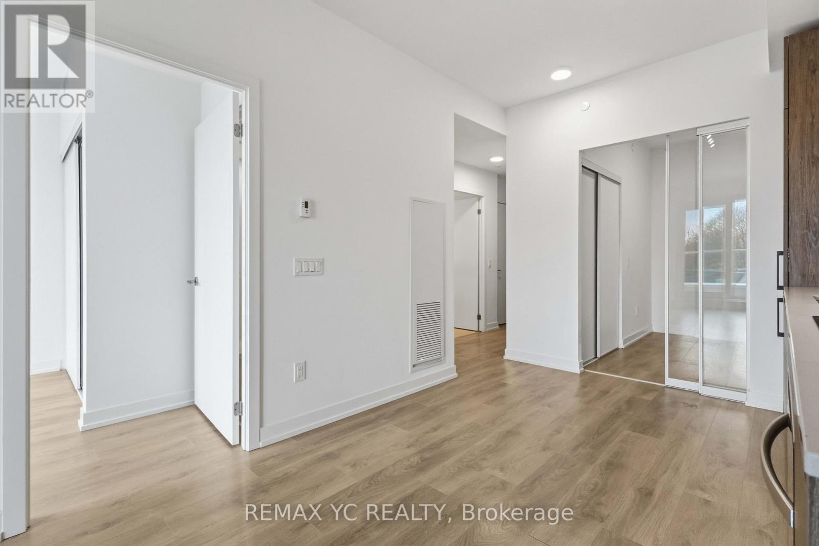 438 - 150 LOGAN AVENUE, Toronto (South Riverdale), Ontario, M4M0E4 — Photo 8