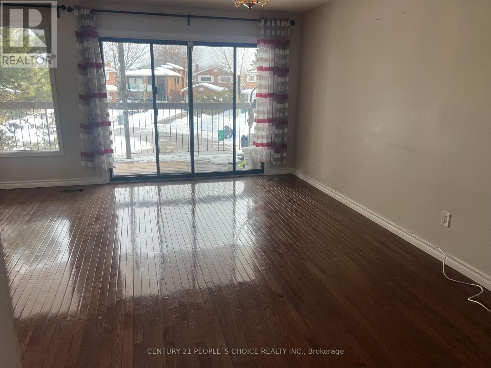 14 ALBERMARLE COURT, Brampton (Heart Lake West), Ontario, L6Z1R4 — Photo 3