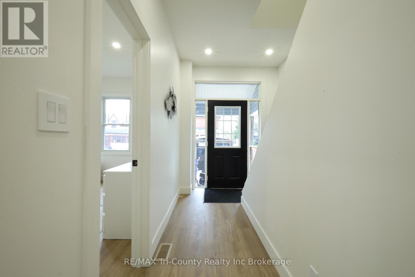 46 BALACLAVA STREET, St. Thomas, Ontario, N5P3C4 — Photo 18