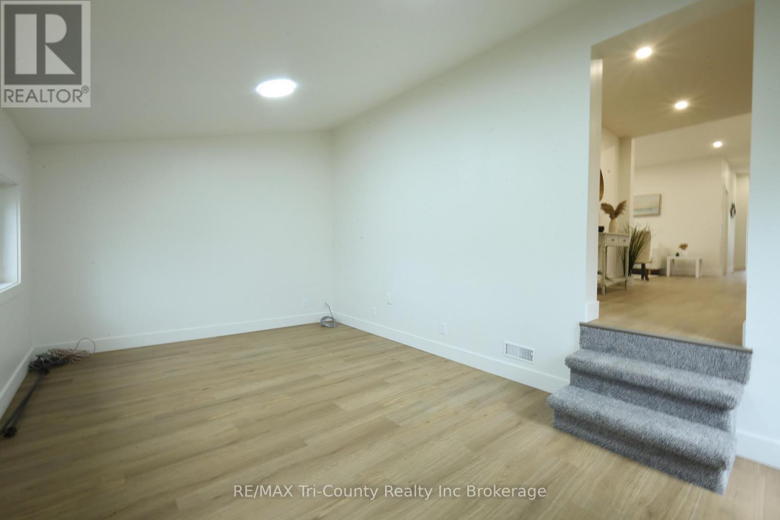 46 BALACLAVA STREET, St. Thomas, Ontario, N5P3C4 — Photo 21