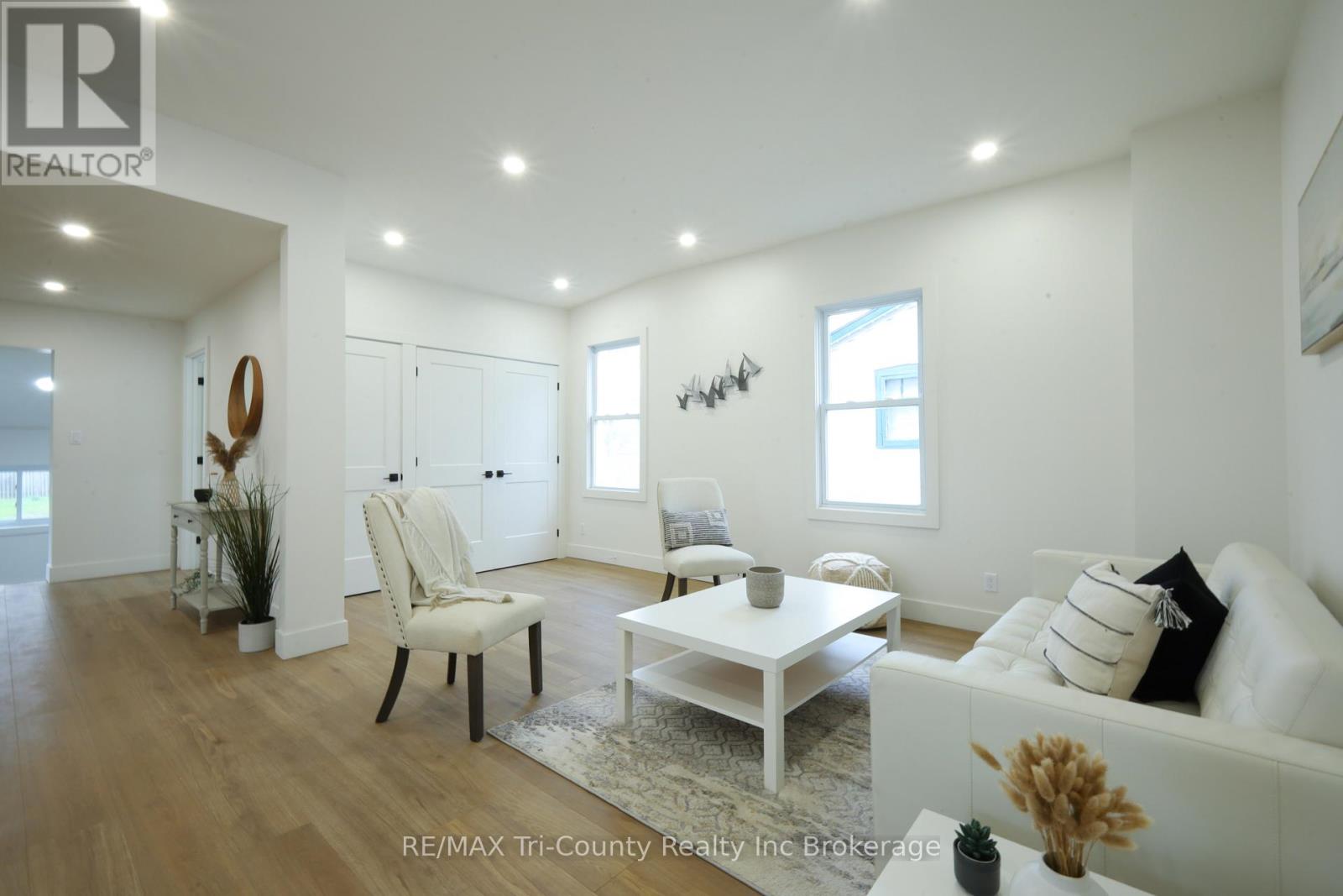 46 BALACLAVA STREET, St. Thomas, Ontario, N5P3C4 — Photo 8