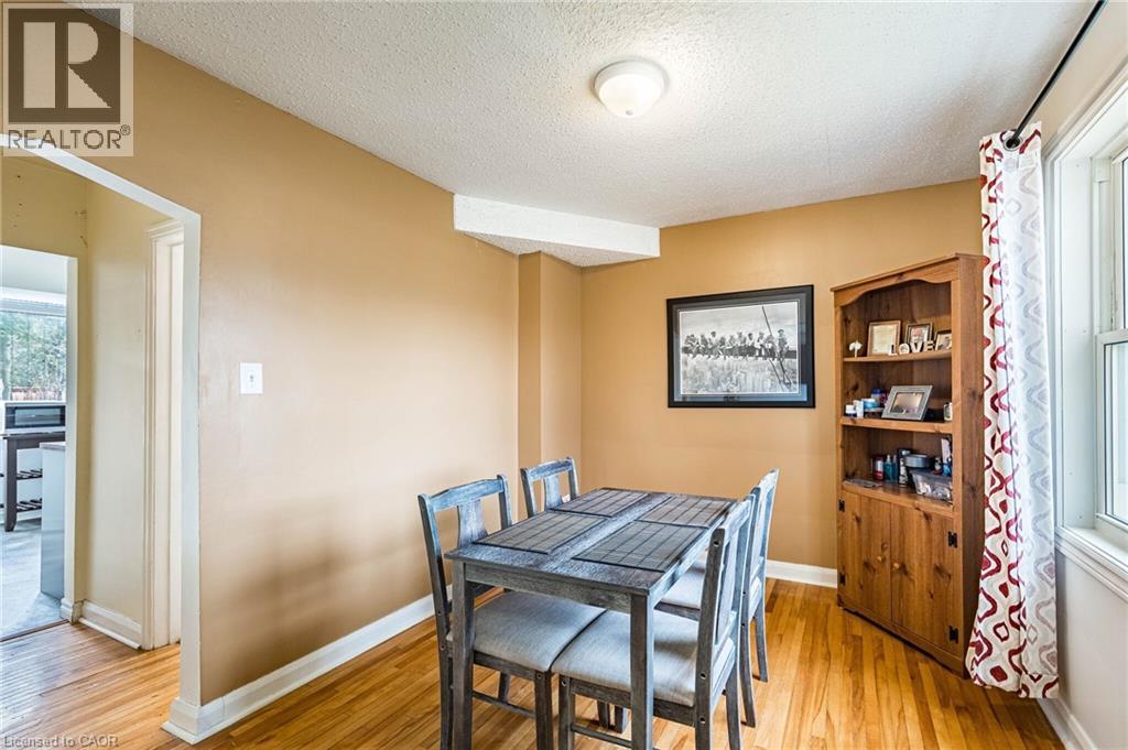40 N ELLIS Crescent N, Waterloo, Ontario, N2J3N4 — Photo 10