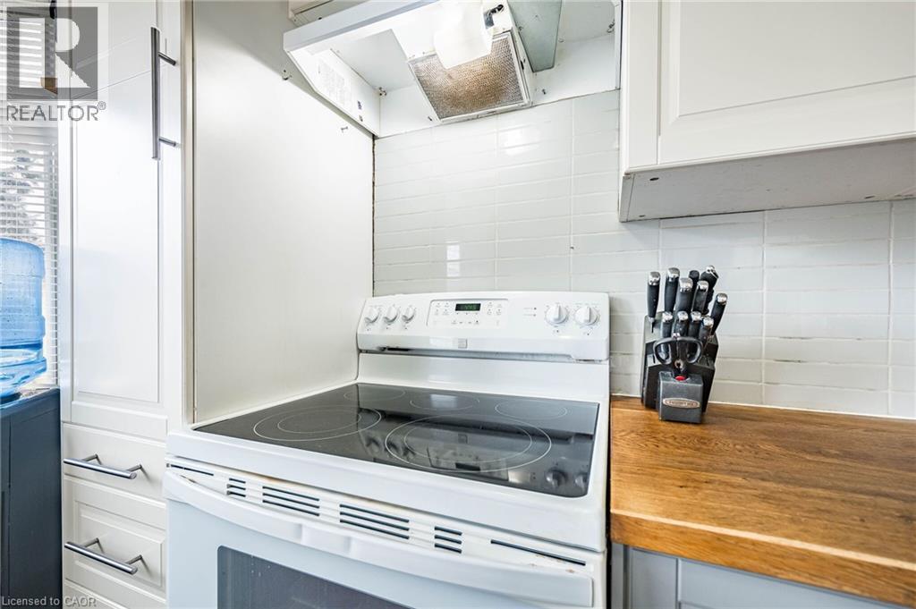 40 N ELLIS Crescent N, Waterloo, Ontario, N2J3N4 — Photo 15