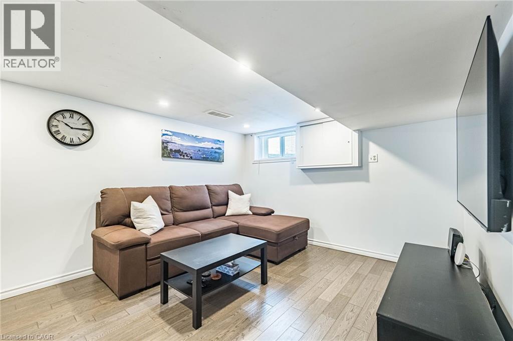 40 N ELLIS Crescent N, Waterloo, Ontario, N2J3N4 — Photo 30