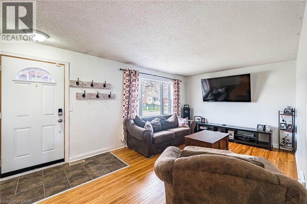 40 N ELLIS Crescent N, Waterloo, Ontario, N2J3N4 — Photo 5