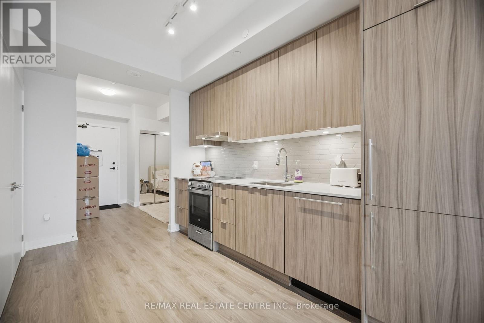 4905 - 430 SQUARE ONE DRIVE, Mississauga (Creditview), Ontario, L5B0L6 — Photo 8