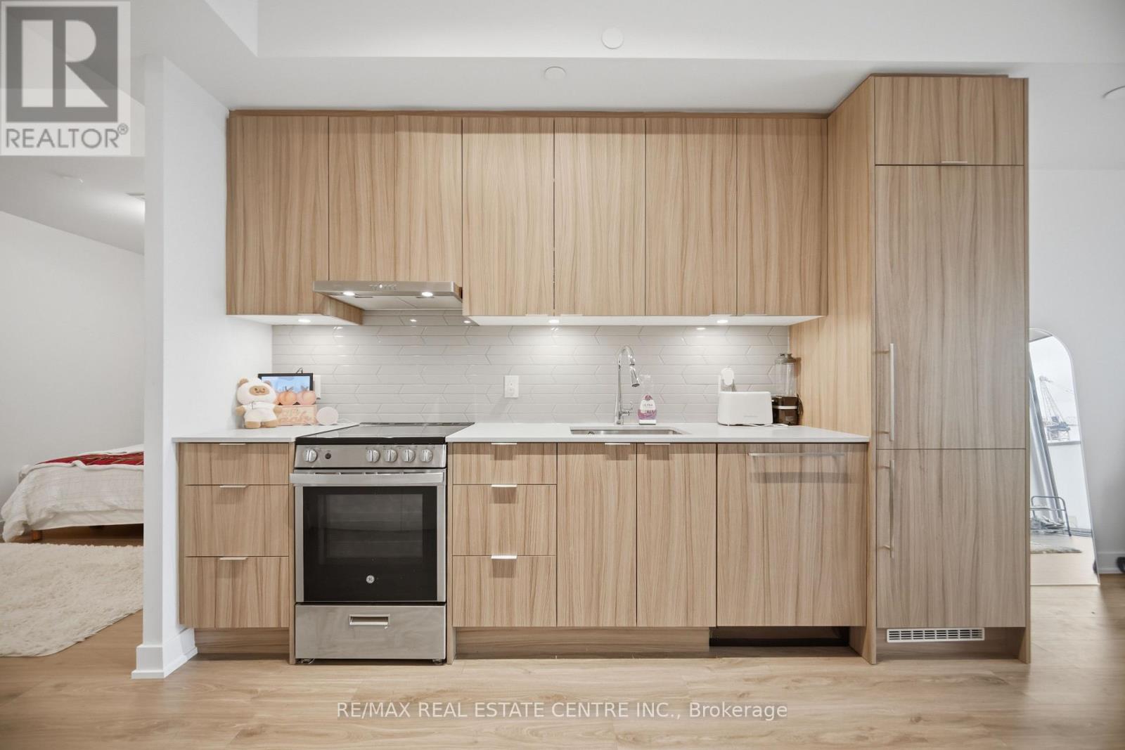 4905 - 430 SQUARE ONE DRIVE, Mississauga (Creditview), Ontario, L5B0L6 — Photo 9