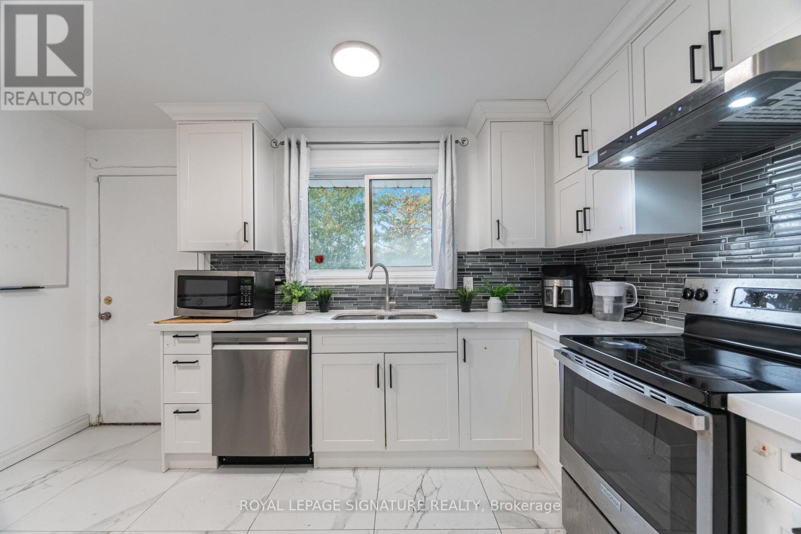 406 TAMARACK DRIVE, Waterloo, Ontario, N2L4G6 — Photo 13