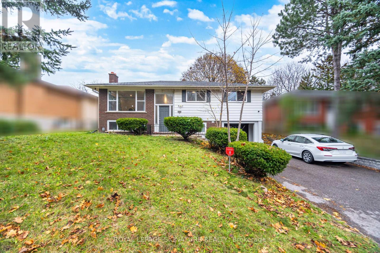 406 TAMARACK DRIVE, Waterloo, Ontario, N2L4G6 — Photo 2