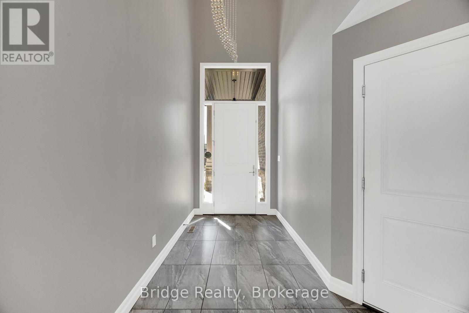 1060 ALBERNI ROAD, Woodstock (Woodstock - North), Ontario, N4T0E8 — Photo 6