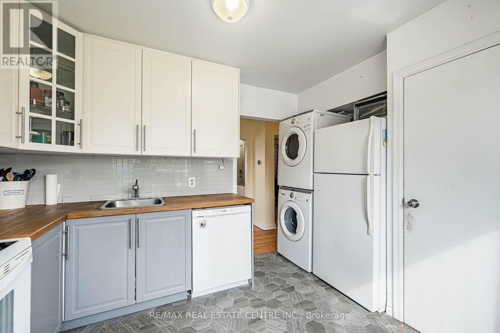 40 ELLIS CRESCENT N, Waterloo, Ontario, N2J3N4 — Photo 15