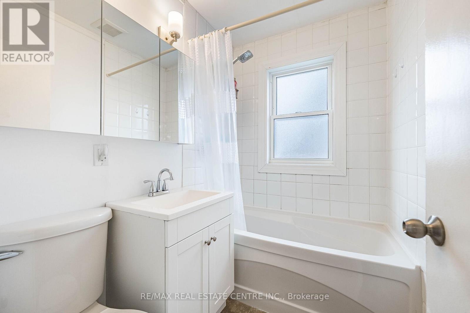 40 ELLIS CRESCENT N, Waterloo, Ontario, N2J3N4 — Photo 19