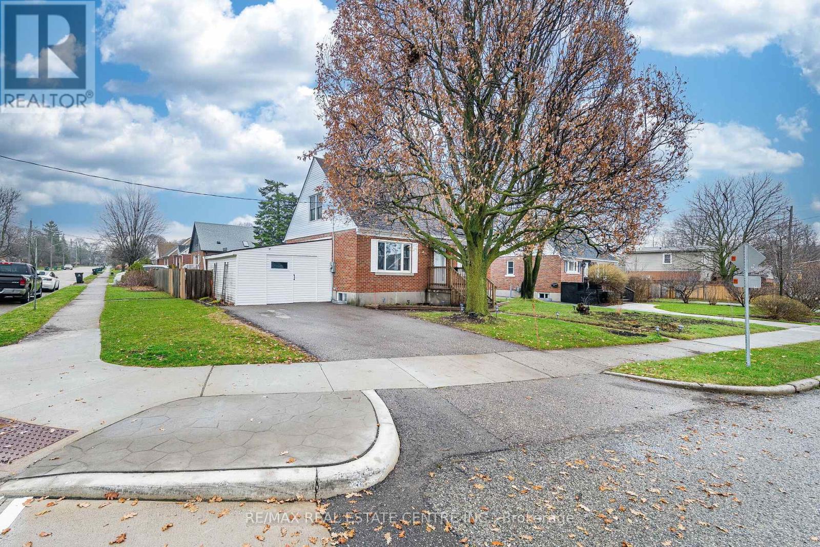 40 ELLIS CRESCENT N, Waterloo, Ontario, N2J3N4 — Photo 3