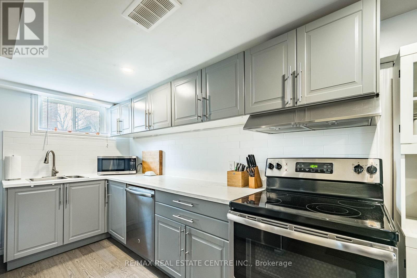 40 ELLIS CRESCENT N, Waterloo, Ontario, N2J3N4 — Photo 31