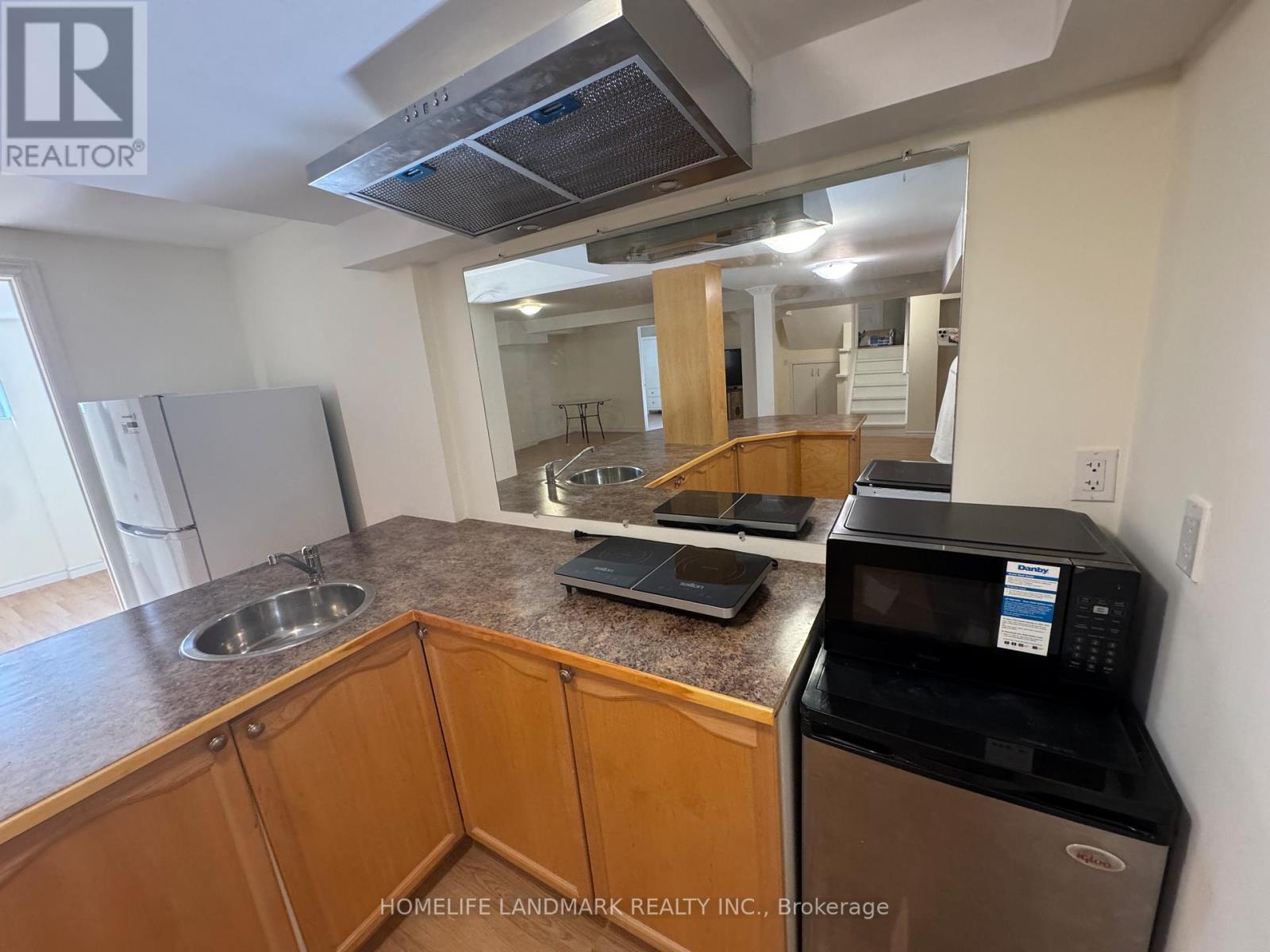 71 HOLLY DR DRIVE, Richmond Hill (Rouge Woods), Ontario, L4S2S4 — Photo 9