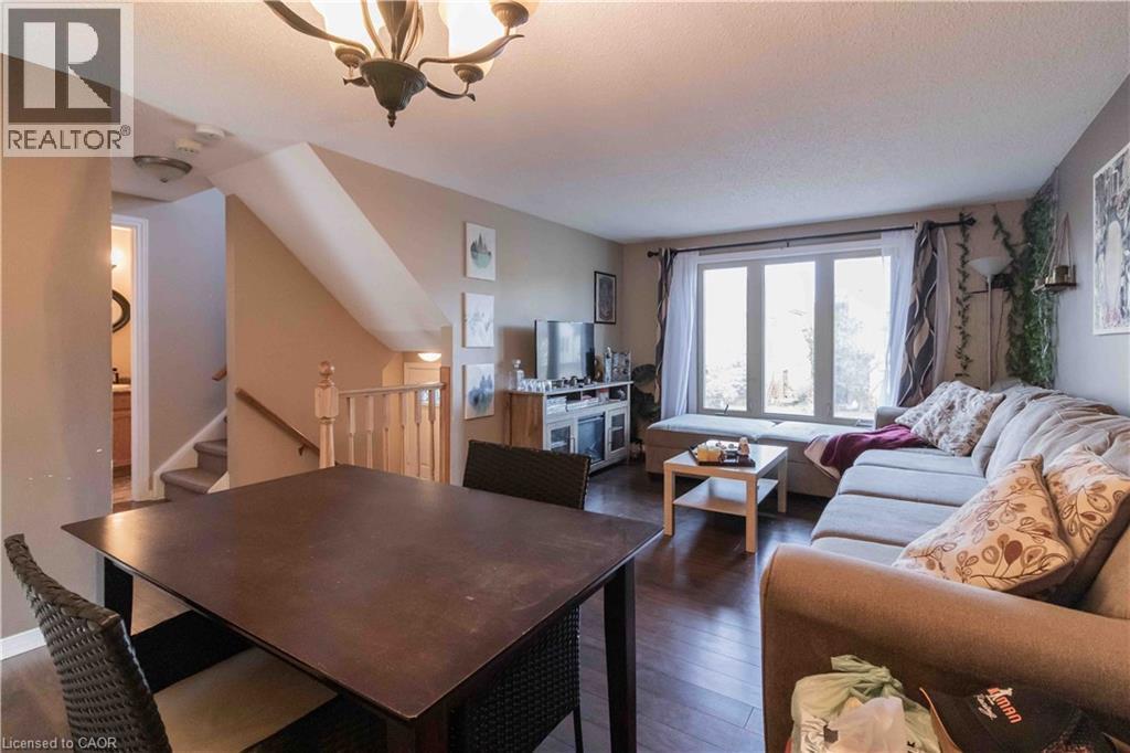 532 PENNY Lane, Waterloo, Ontario, N2T2L2 — Photo 8