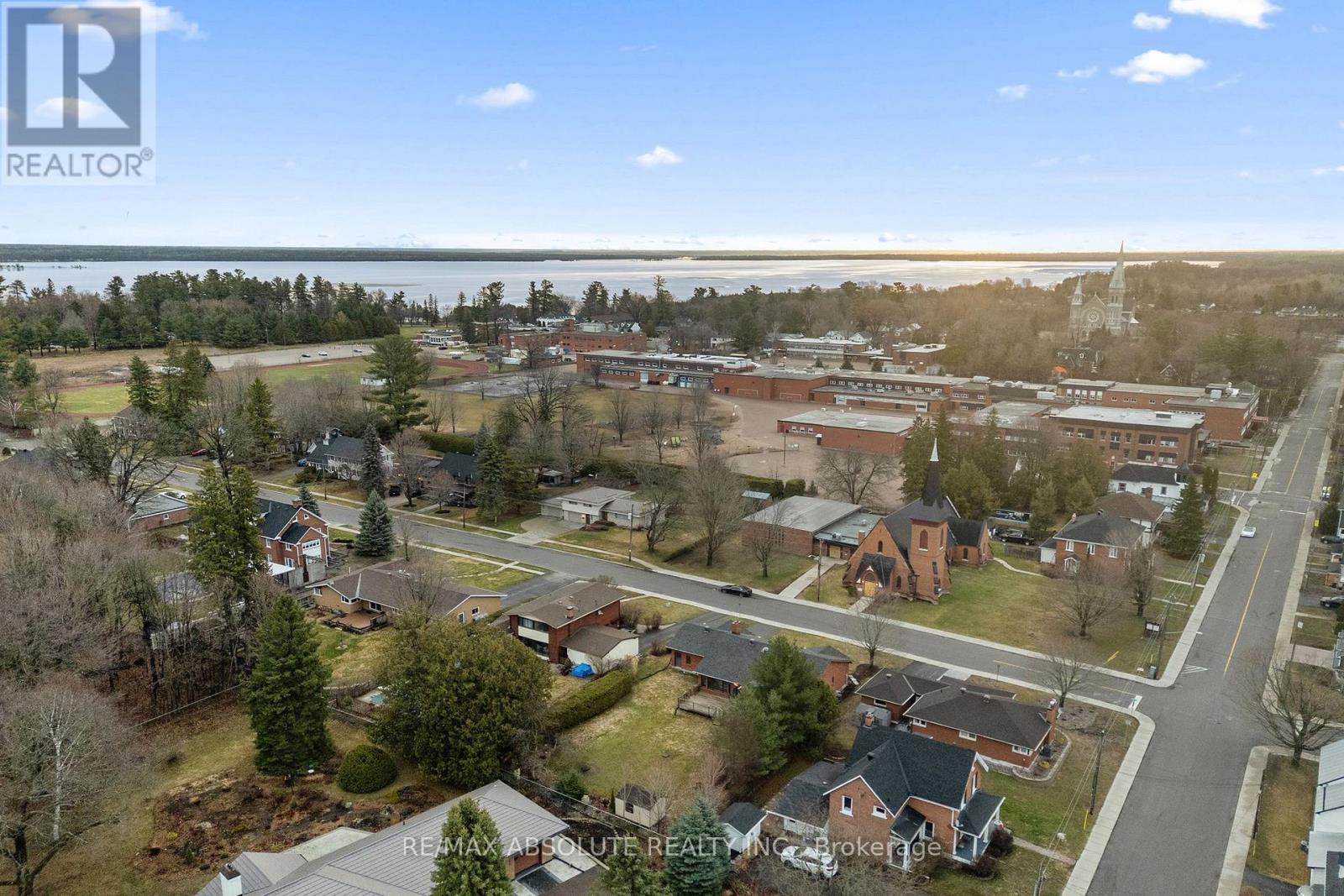 284 HARRINGTON STREET, Arnprior, Ontario, K7S2V1 — Photo 6