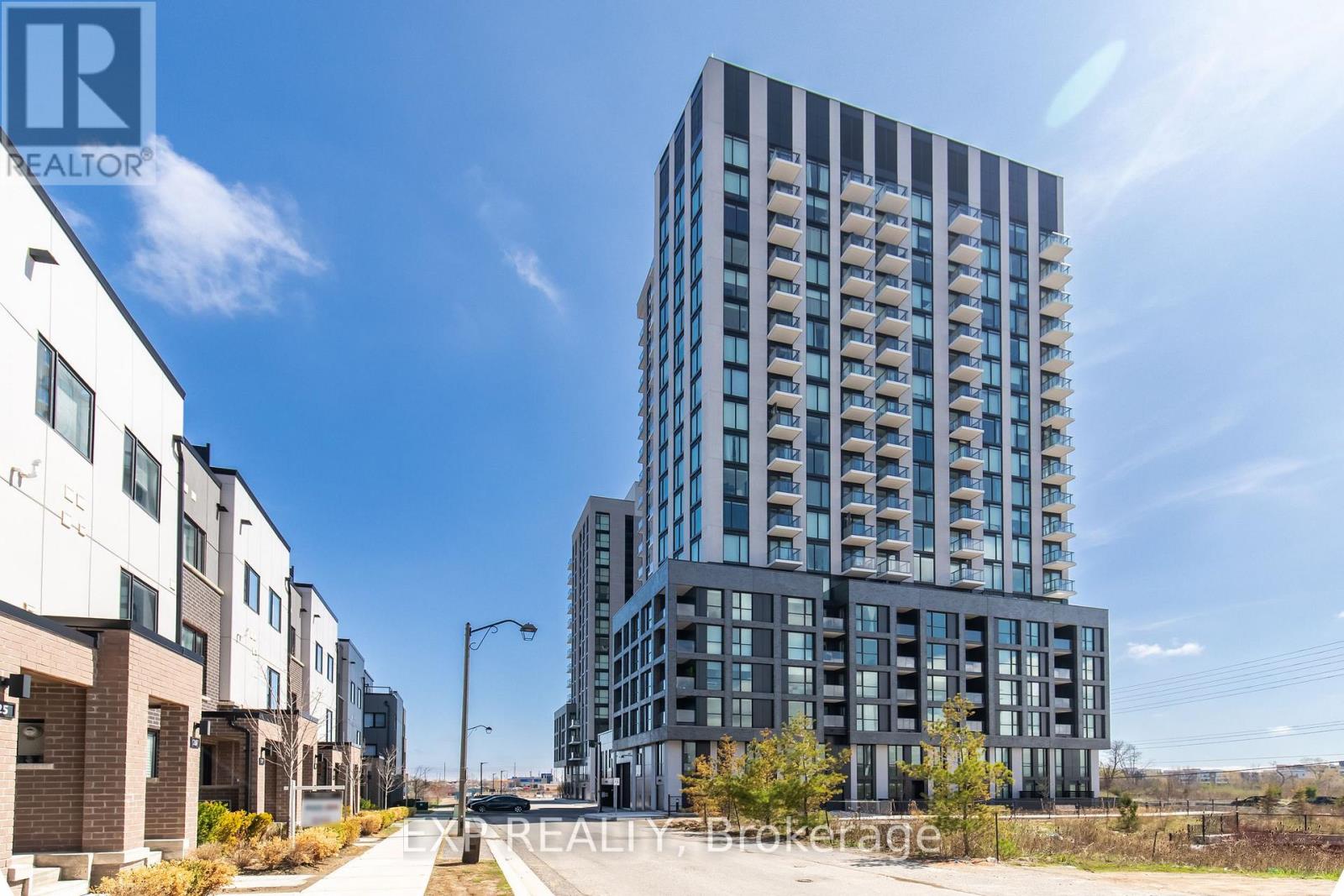 B108 - 3071 TRAFALGAR ROAD, Oakville (JM Joshua Meadows), Ontario, L6H8C6 — Photo 2