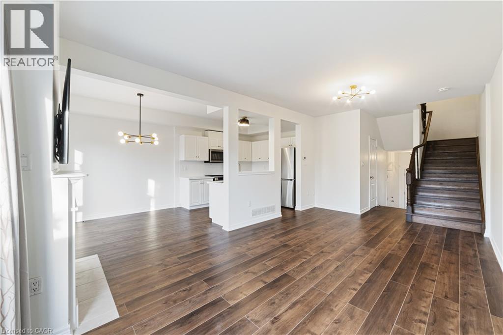 9 LIDDYCOAT Lane Unit# 18, Ancaster, Ontario, L9G0A7 — Photo 10