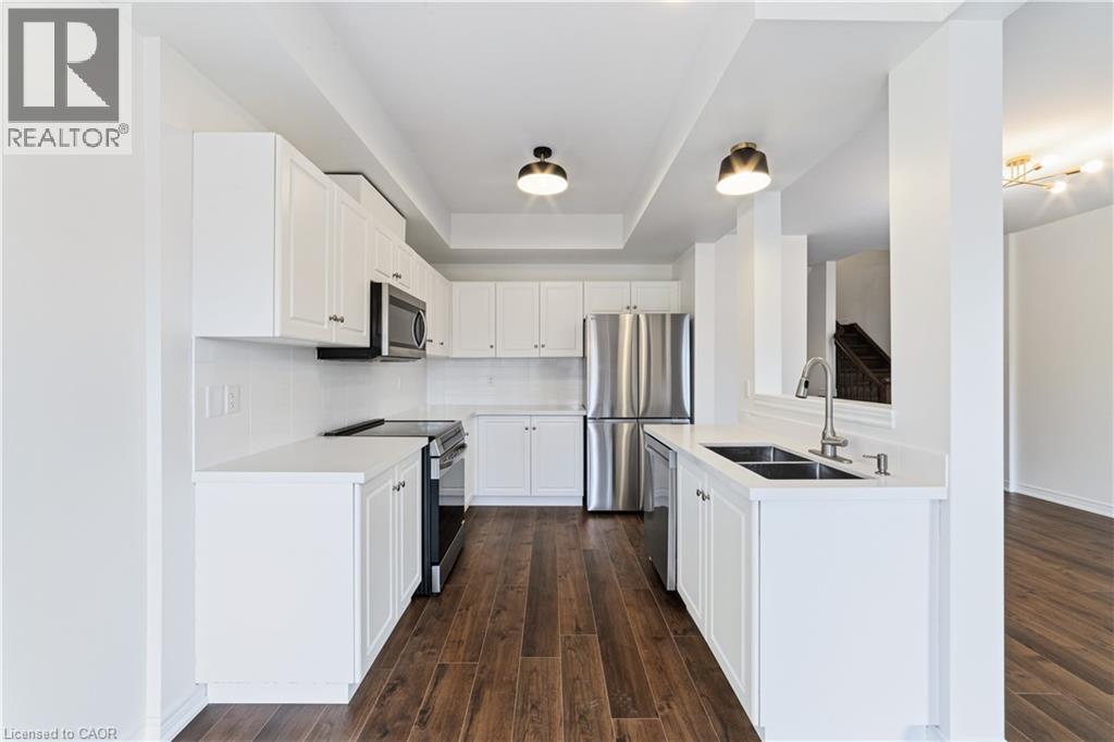 9 LIDDYCOAT Lane Unit# 18, Ancaster, Ontario, L9G0A7 — Photo 14