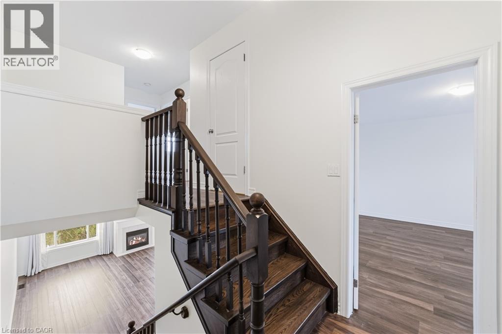 9 LIDDYCOAT Lane Unit# 18, Ancaster, Ontario, L9G0A7 — Photo 20