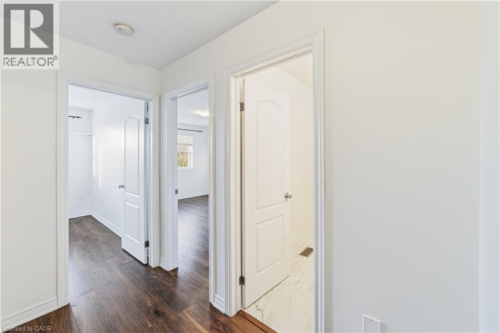 9 LIDDYCOAT Lane Unit# 18, Ancaster, Ontario, L9G0A7 — Photo 26