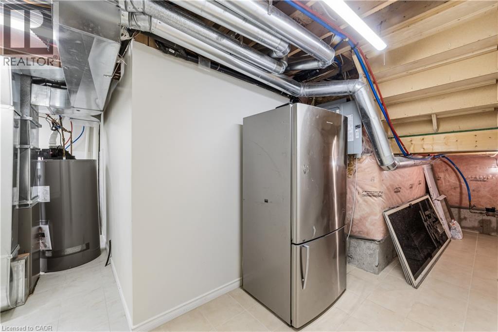 9 LIDDYCOAT Lane Unit# 18, Ancaster, Ontario, L9G0A7 — Photo 40