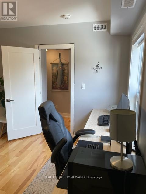 2174 QUEEN STREET E, Toronto (The Beaches), Ontario, M4E1E4 — Photo 15