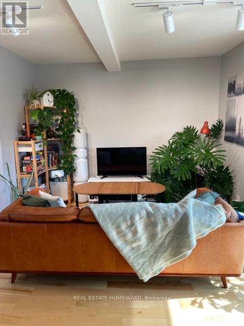 2174 QUEEN STREET E, Toronto (The Beaches), Ontario, M4E1E4 — Photo 18