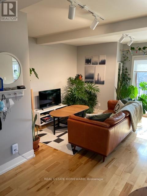 2174 QUEEN STREET E, Toronto (The Beaches), Ontario, M4E1E4 — Photo 6