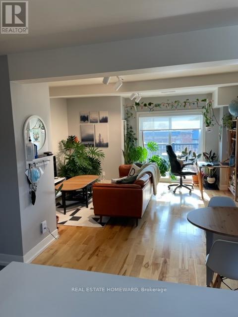 2174 QUEEN STREET E, Toronto (The Beaches), Ontario, M4E1E4 — Photo 8