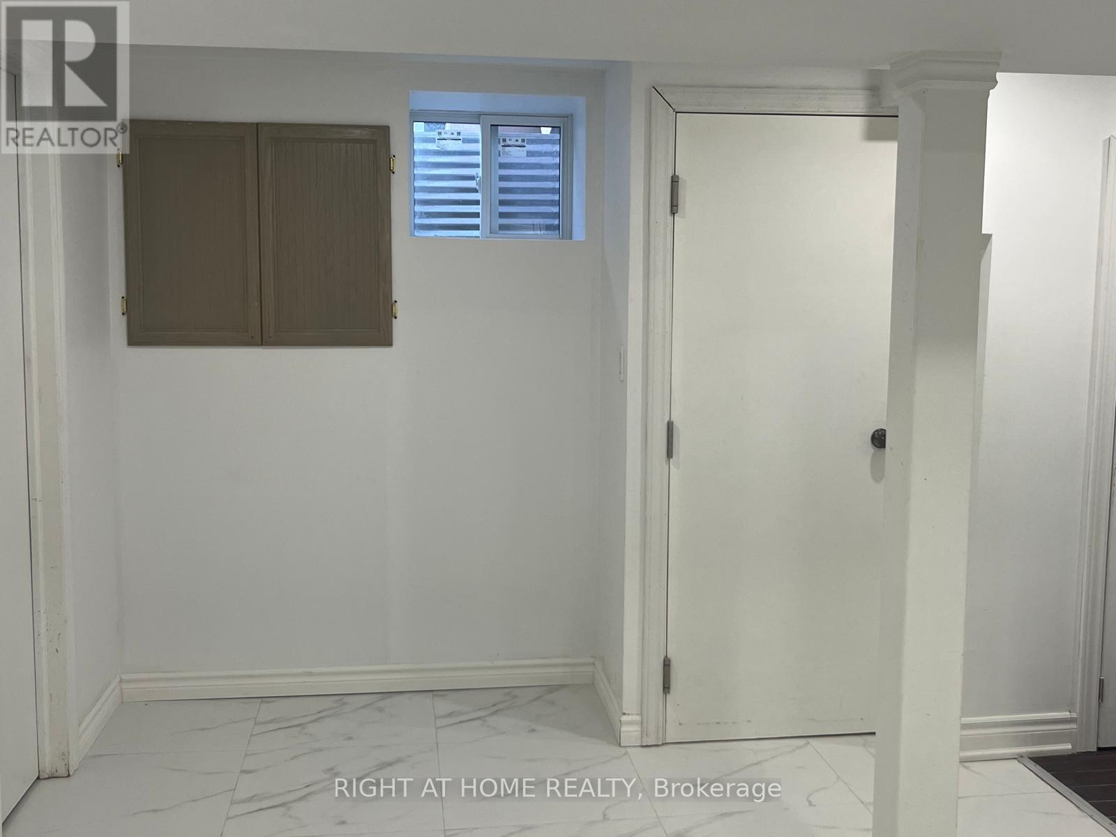 2802 HOLLINGTON CRESCENT, Mississauga (Sheridan), Ontario, L5K1E9 — Photo 6