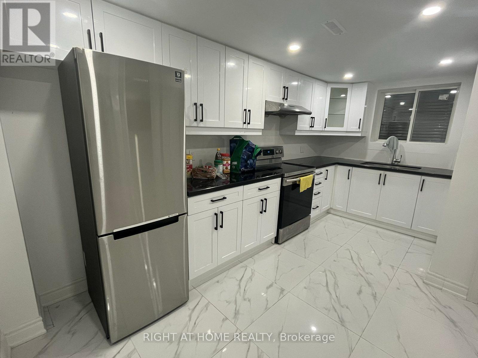 2802 HOLLINGTON CRESCENT, Mississauga (Sheridan), Ontario, L5K1E9 — Photo 7