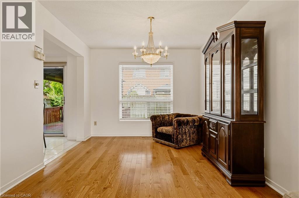 90 LYNNETTE Drive, Hamilton, Ontario, L9B2M5 — Photo 22