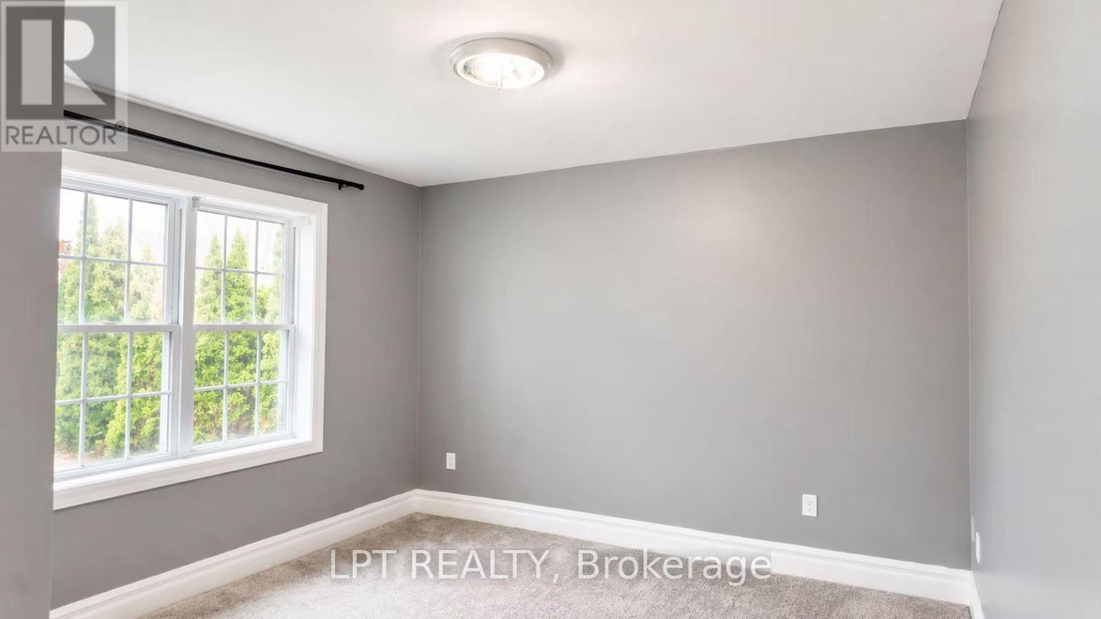 228 PINE COVE ROAD, Burlington (Roseland), Ontario, L7N1W2 — Photo 4