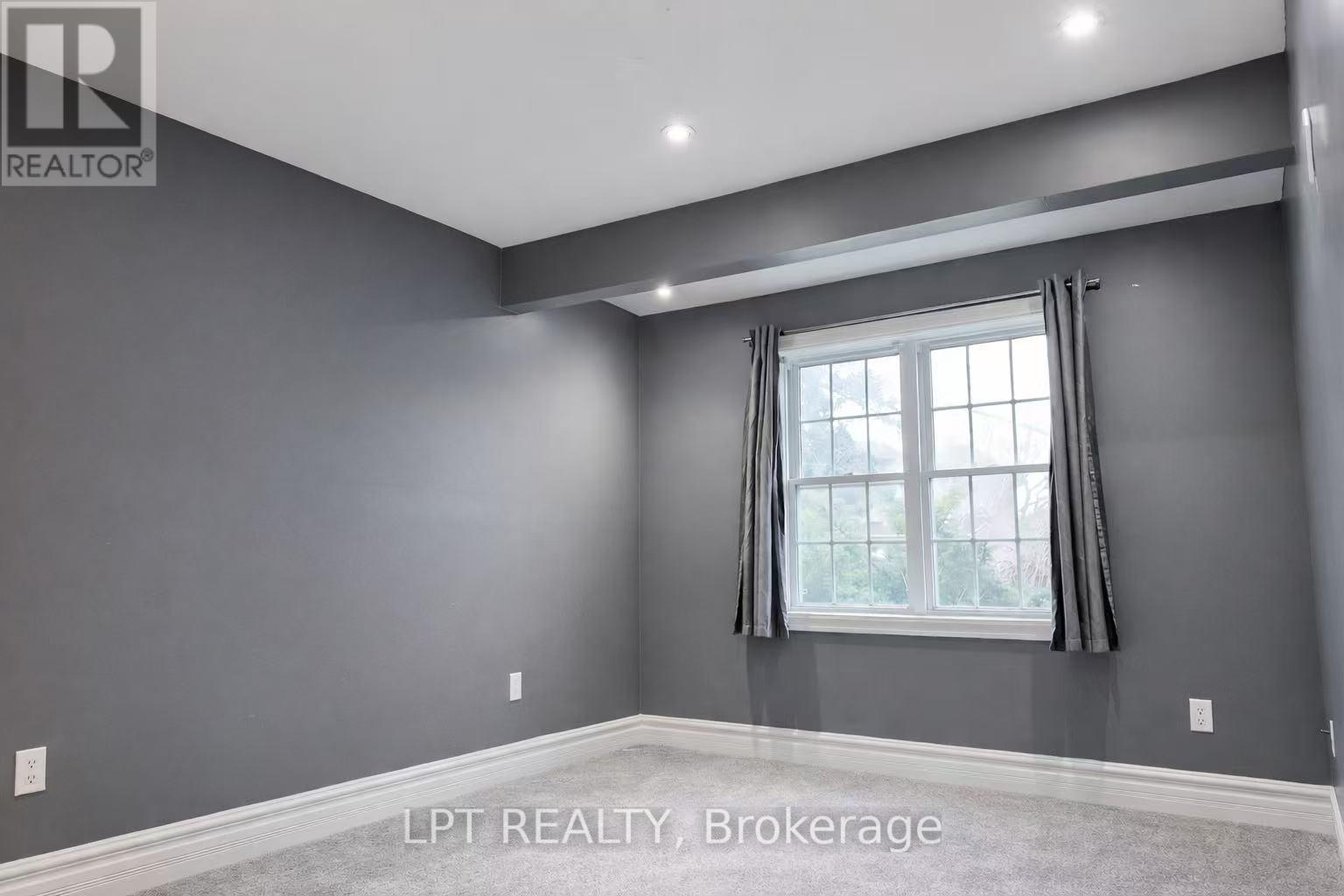 228 PINE COVE ROAD, Burlington (Roseland), Ontario, L7N1W2 — Photo 5