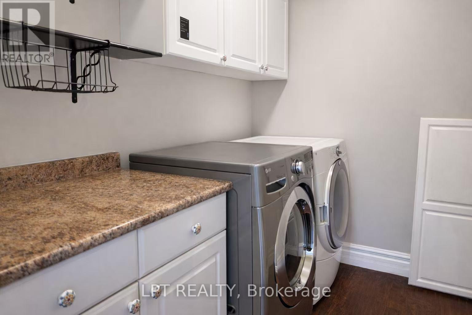 228 PINE COVE ROAD, Burlington (Roseland), Ontario, L7N1W2 — Photo 8