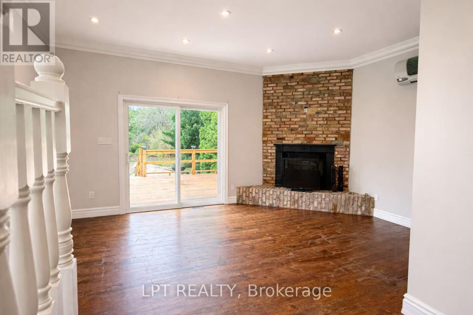 228 PINE COVE ROAD, Burlington (Roseland), Ontario, L7N1W2 — Photo 9