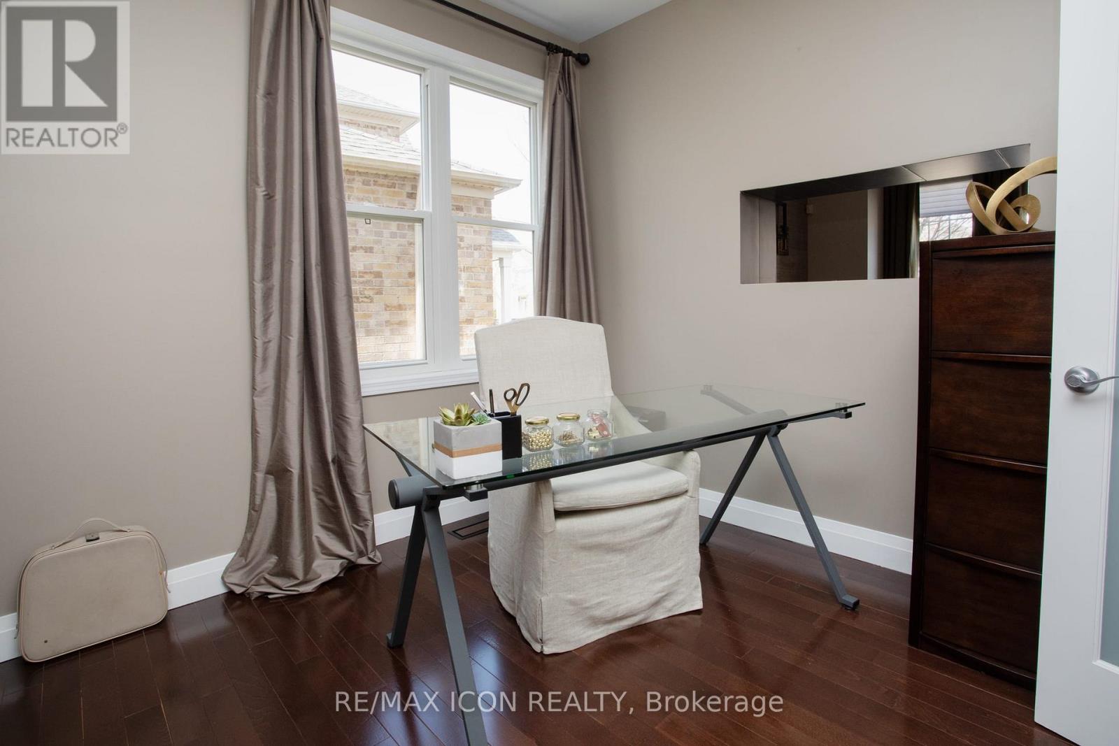 103 GLAZEBROOK CRESCENT, Cambridge, Ontario, N1T2H8 — Photo 3