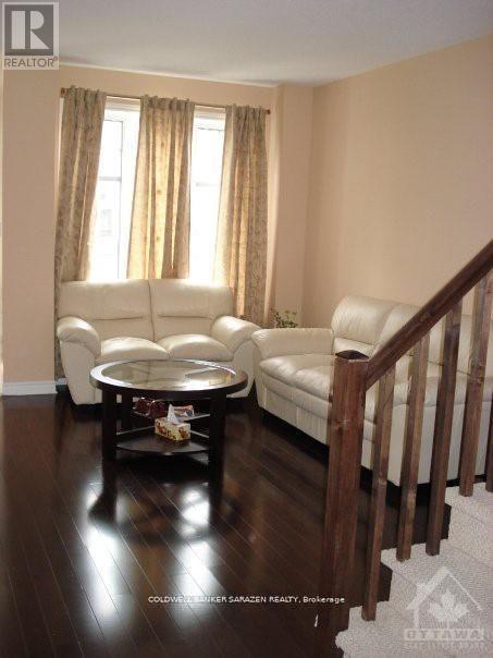 92 SELHURST AVENUE, Ottawa, Ontario, K2G7C9 — Photo 3