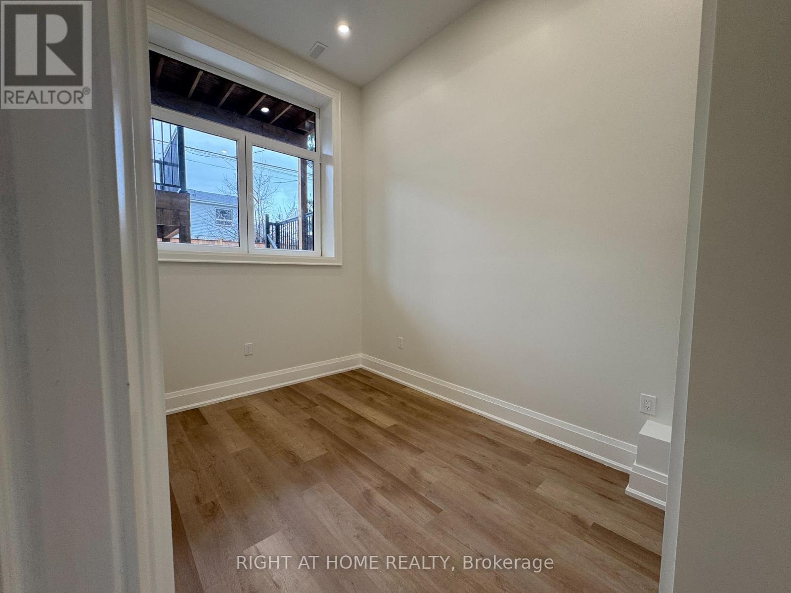 BASEMENT - 66A PITT AVENUE, Toronto (Clairlea-Birchmount), Ontario, M1L2R4 — Photo 11