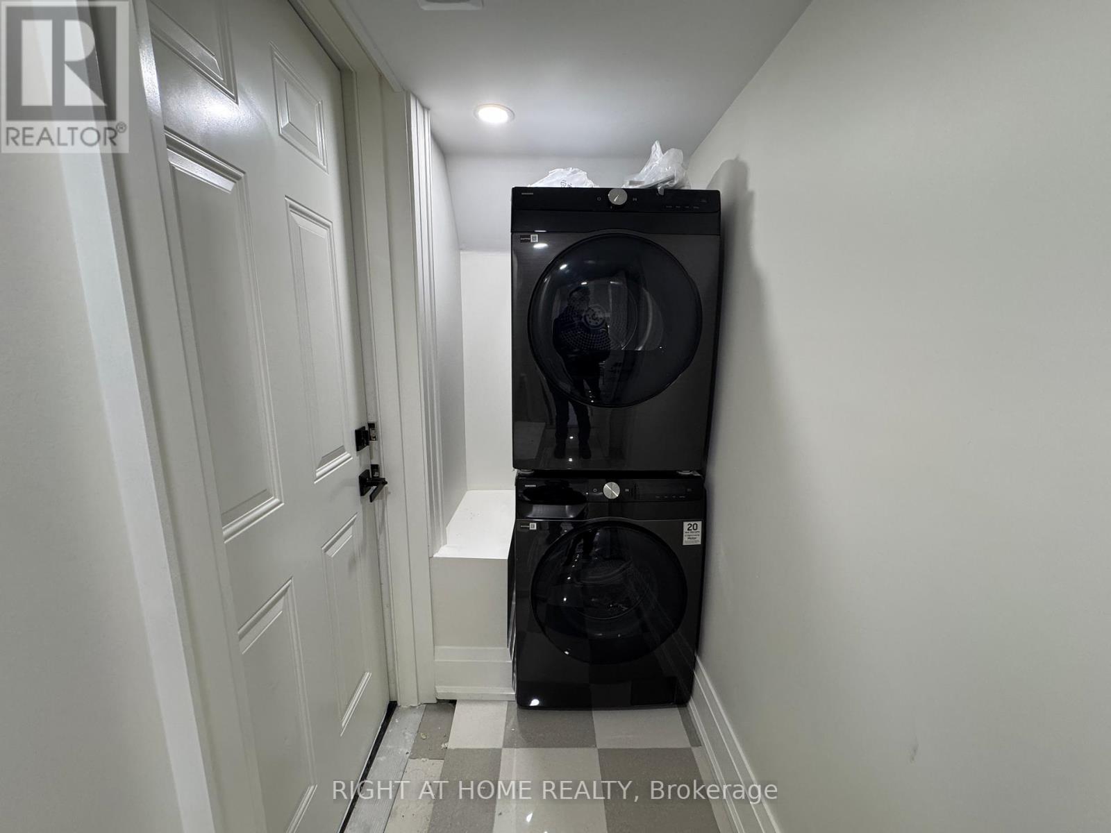 BASEMENT - 66A PITT AVENUE, Toronto (Clairlea-Birchmount), Ontario, M1L2R4 — Photo 15
