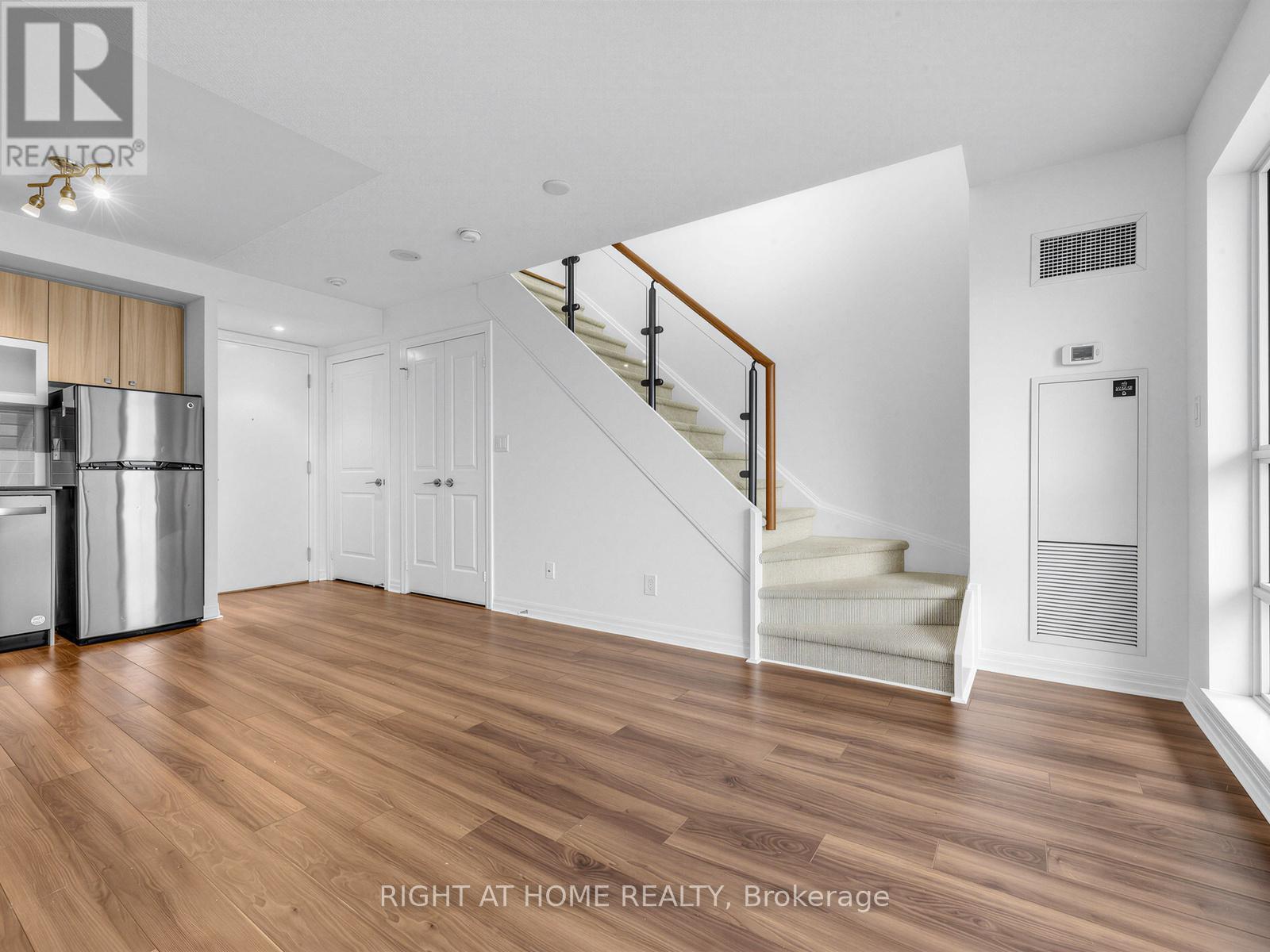 318 - 2015 SHEPPARD AVENUE E, Toronto (Henry Farm), Ontario, M2J0B3 — Photo 15