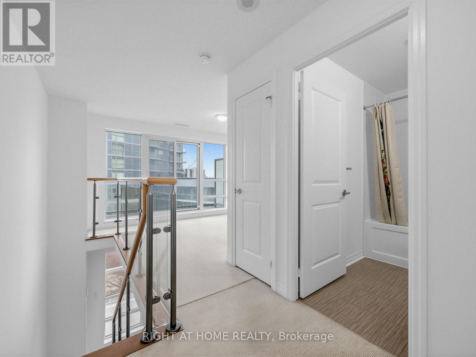 318 - 2015 SHEPPARD AVENUE E, Toronto (Henry Farm), Ontario, M2J0B3 — Photo 17