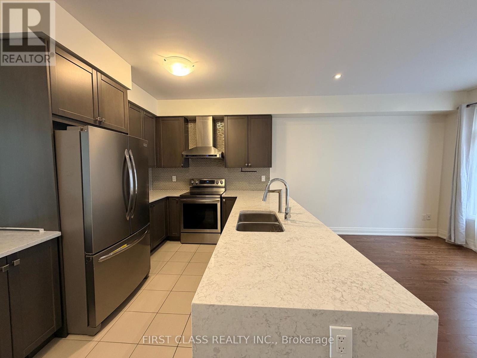 24 TEASEL WAY, Markham (Unionville), Ontario, L3R9S3 — Photo 4