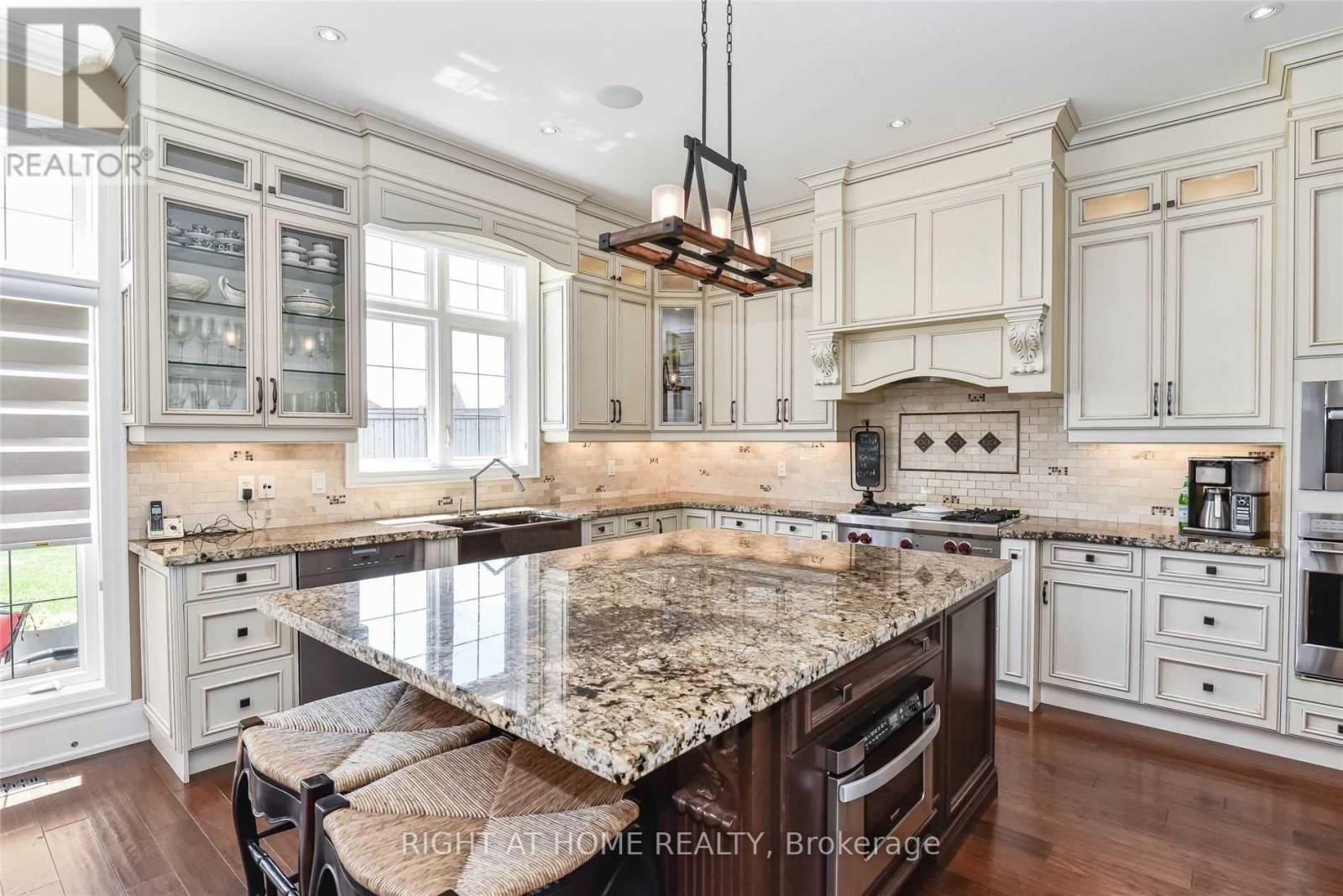 450 HIDDEN TRAIL, Oakville (GO Glenorchy), Ontario, L6M0N4 — Photo 8